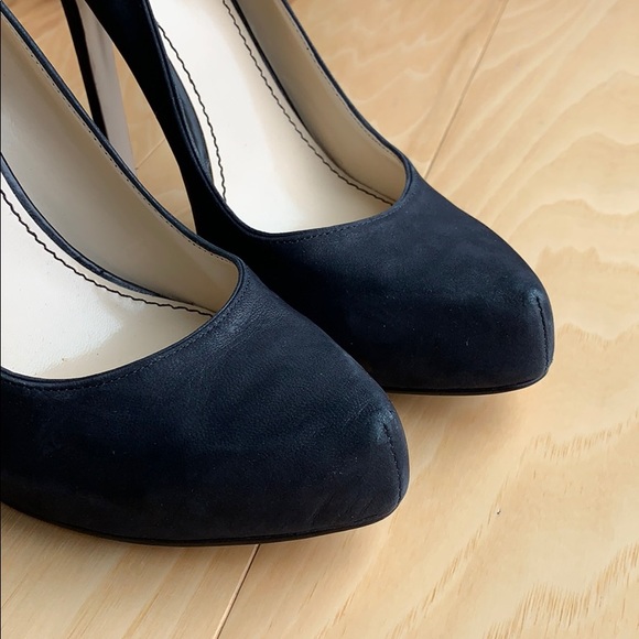 Black Heels - Picture 5 of 8